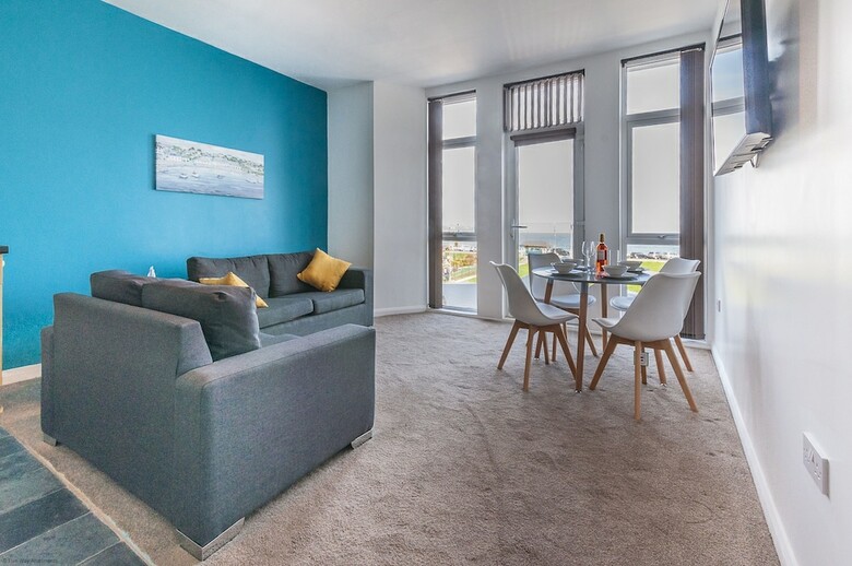 Five Way Apartments