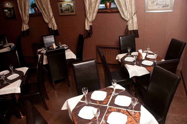 Nyvky Plaza Hotel