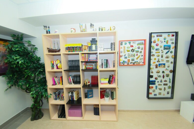 Hostal Kupe Capsule Hotel & Hostel