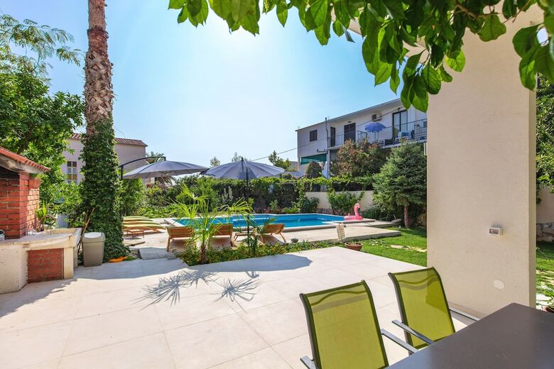 Apartamentos Villa Juradin