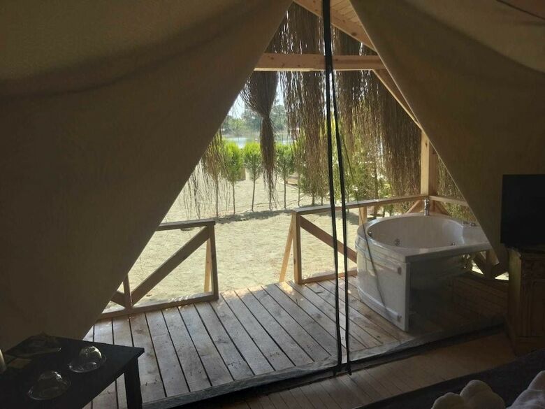 Hotel Green Pine Beach & Bungalows