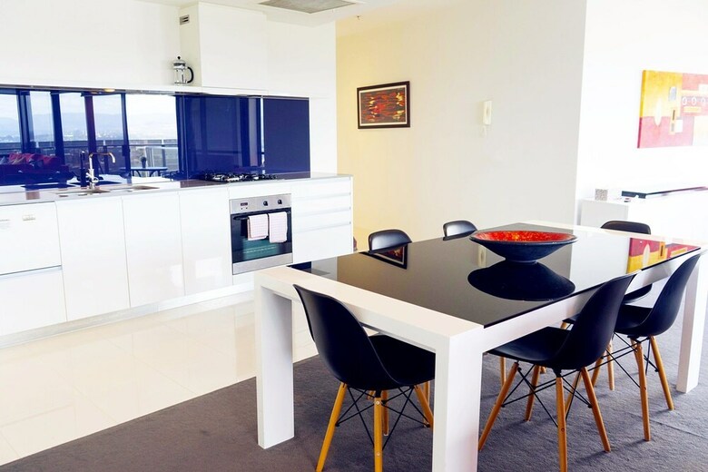Apartamentos Circle On Cavill Apts - Holiday Paradise