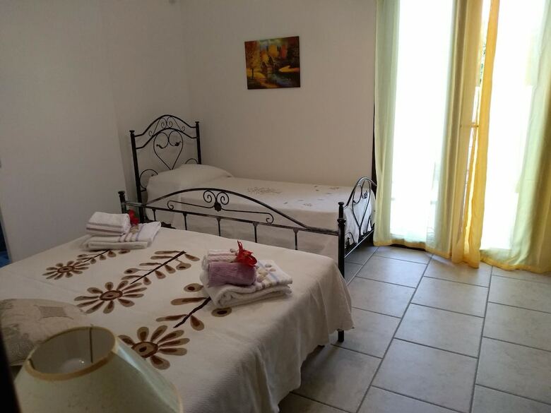 Xenios Torre Suda B&B