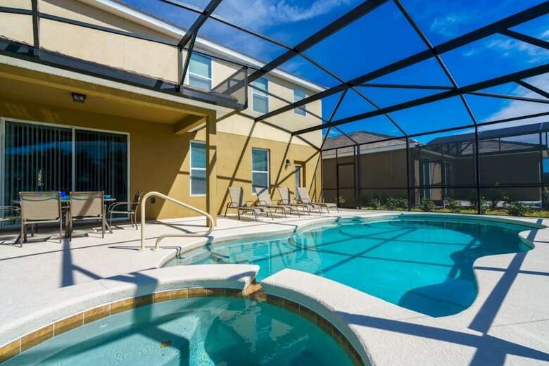 Solterra - 5380 Oakbourne By�fairytale�vr