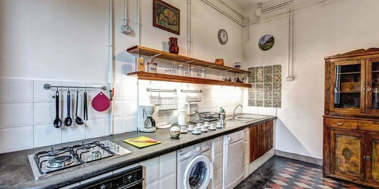 Campo De Fiori 3 Bedroom Apartment