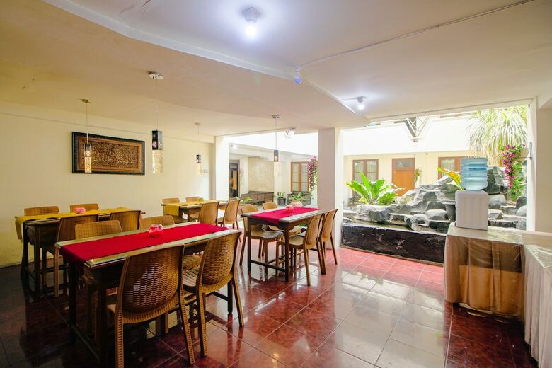 Oyo 1683 Hotel Musafira Syariah