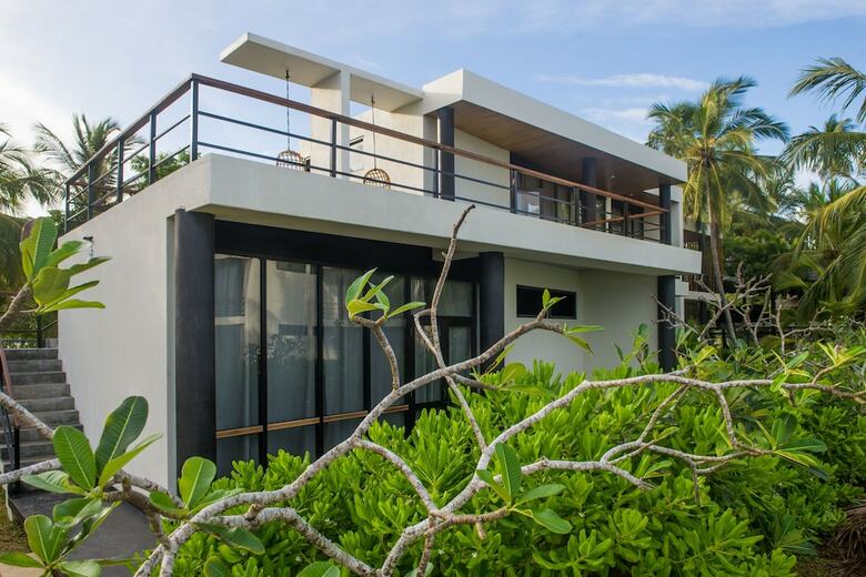 Hotel Lankavatara Ocean Retreat & Spa