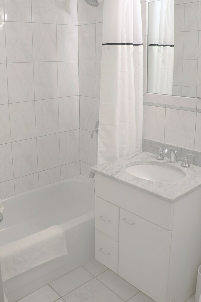 Exceptional Two Bedroom Apartment - Back Bay, Boston