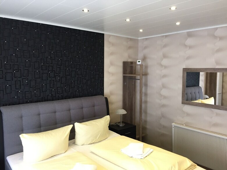 Hotel Holl