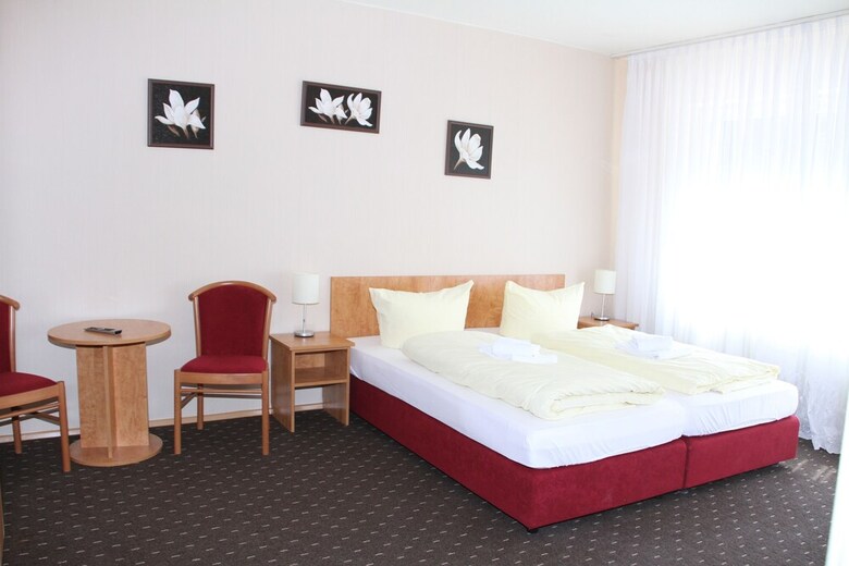Hotel Holl