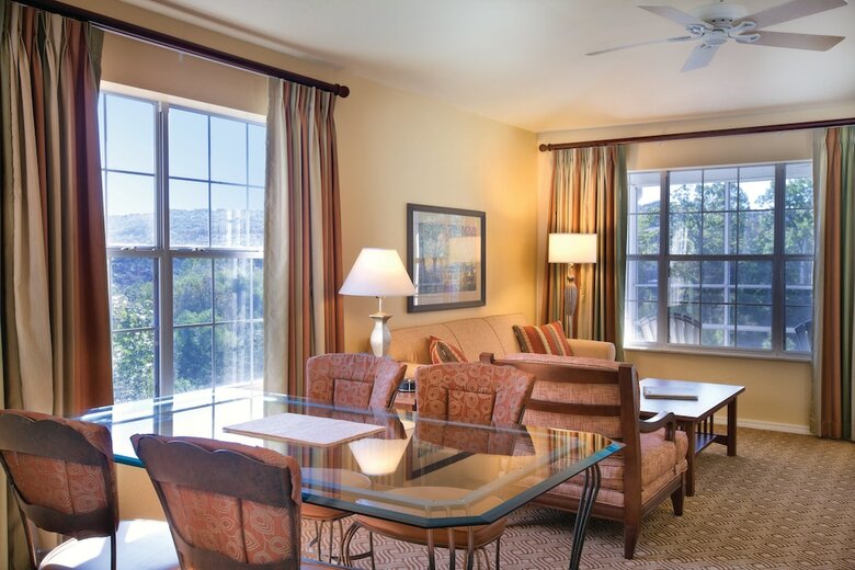 Hotel Club Wyndham Branson At The Falls