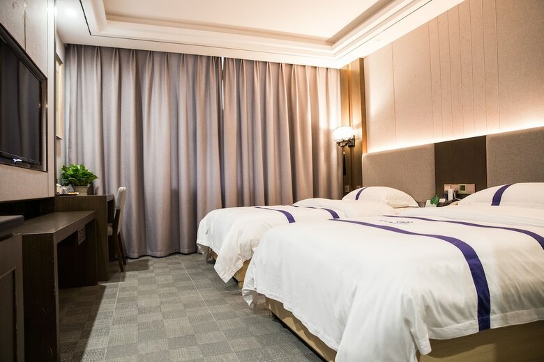 Guiyang Jialan Selected Hotel