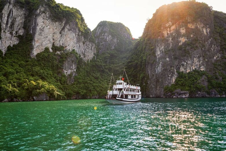 Charm Boutique Cruise