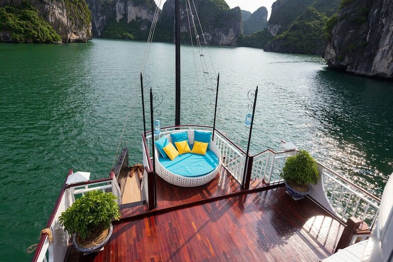 Charm Boutique Cruise
