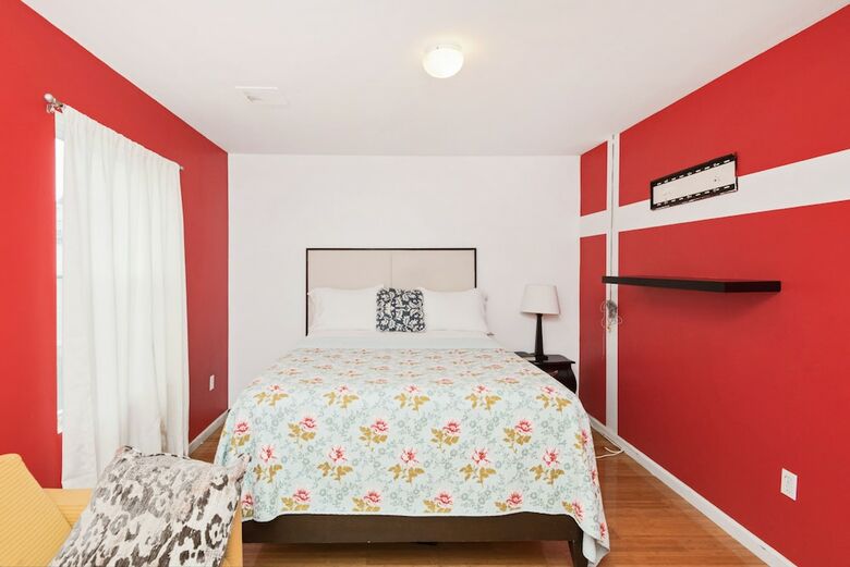 Hotel Racpanos Modern Stay On Union Street