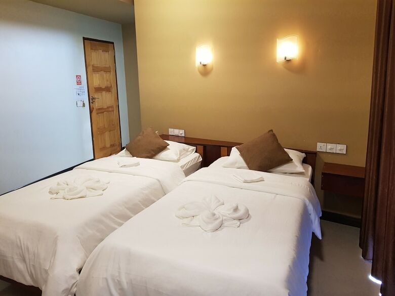 Hotel Hibiscus Holidays
