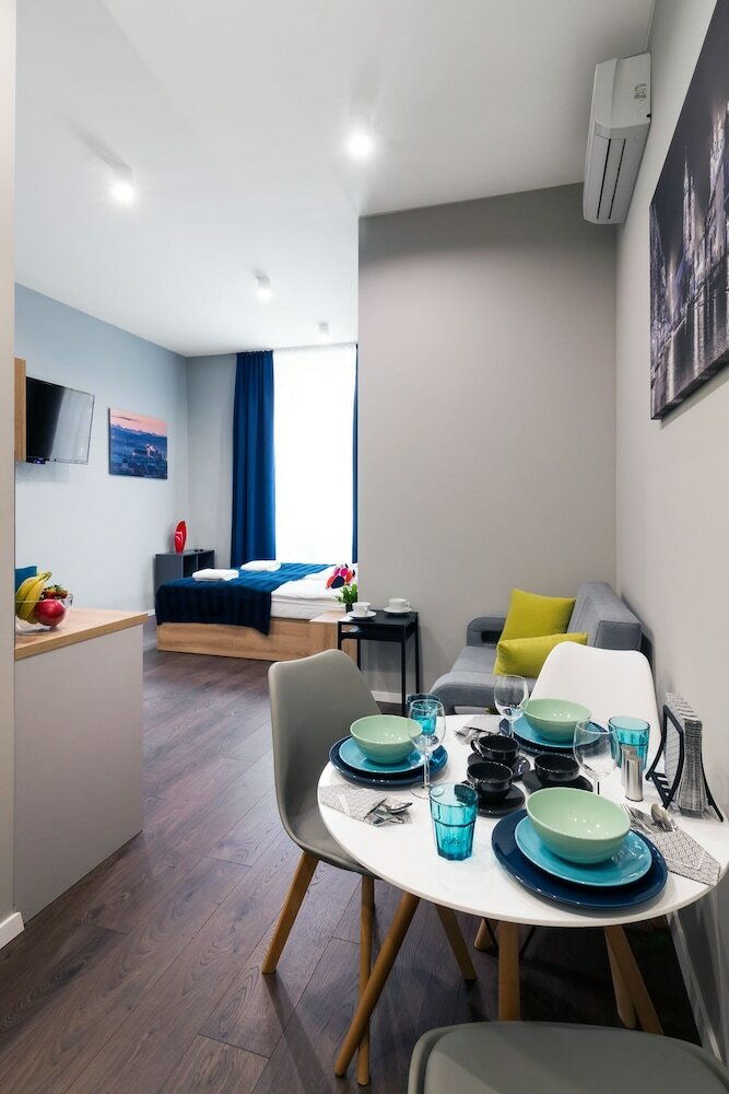 Kings City - Slawkowska Apartments
