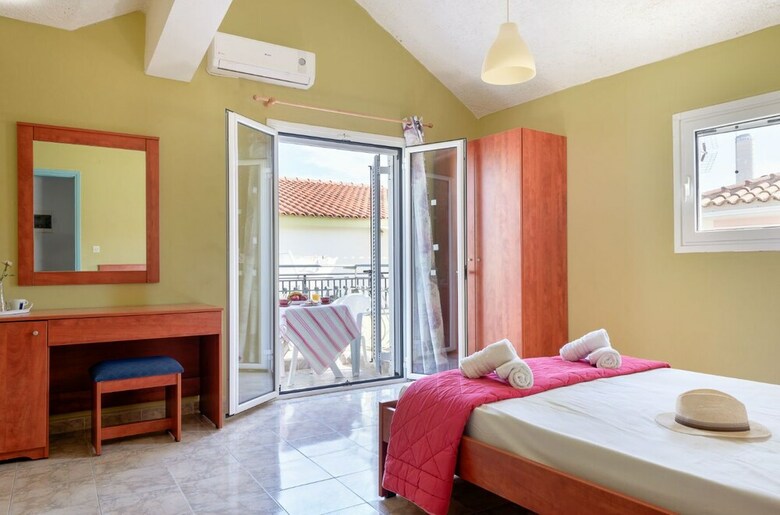 Apartamentos Socrates Studios