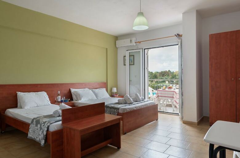 Apartamentos Socrates Studios