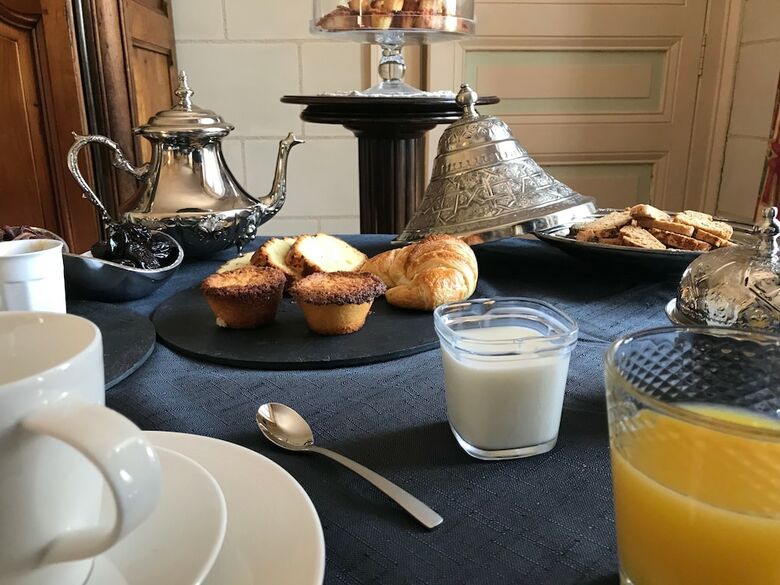 Chateau La Pierre Lev�e (bed & Breakfast)