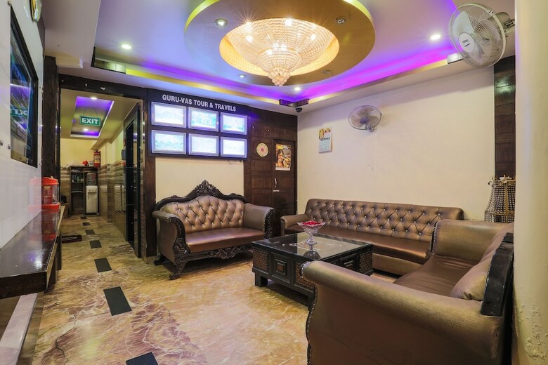 Hotel Guruvas Inn