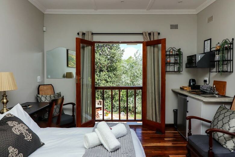 Hotel Arbour1