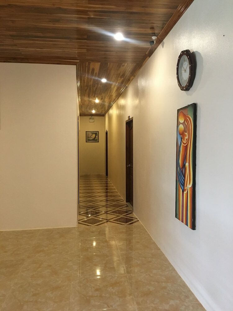 Leego Hotel
