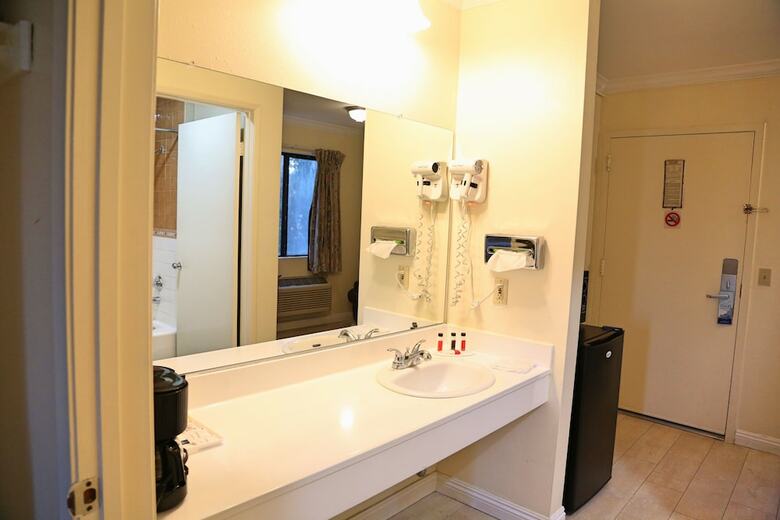 Motel Travelodge By Wyndham Pasadena Central
