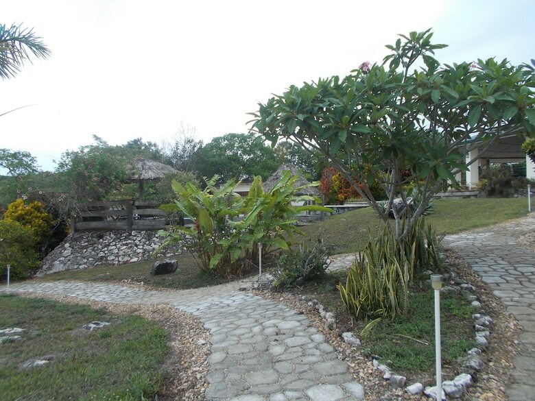 Hotel Gumbo Limbo Jungle Resort
