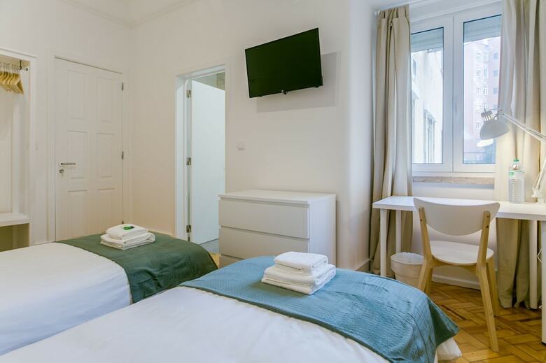 Hotel Home Out Rooms & Apartments