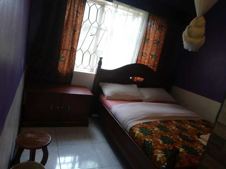 Hotel Amahoro Guest House