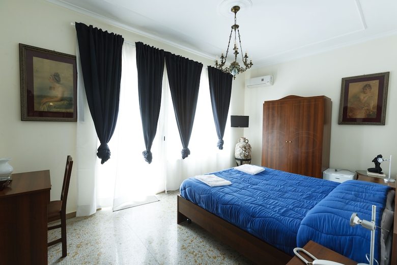 Villa Emilia - Near Flavian Amphitheater
