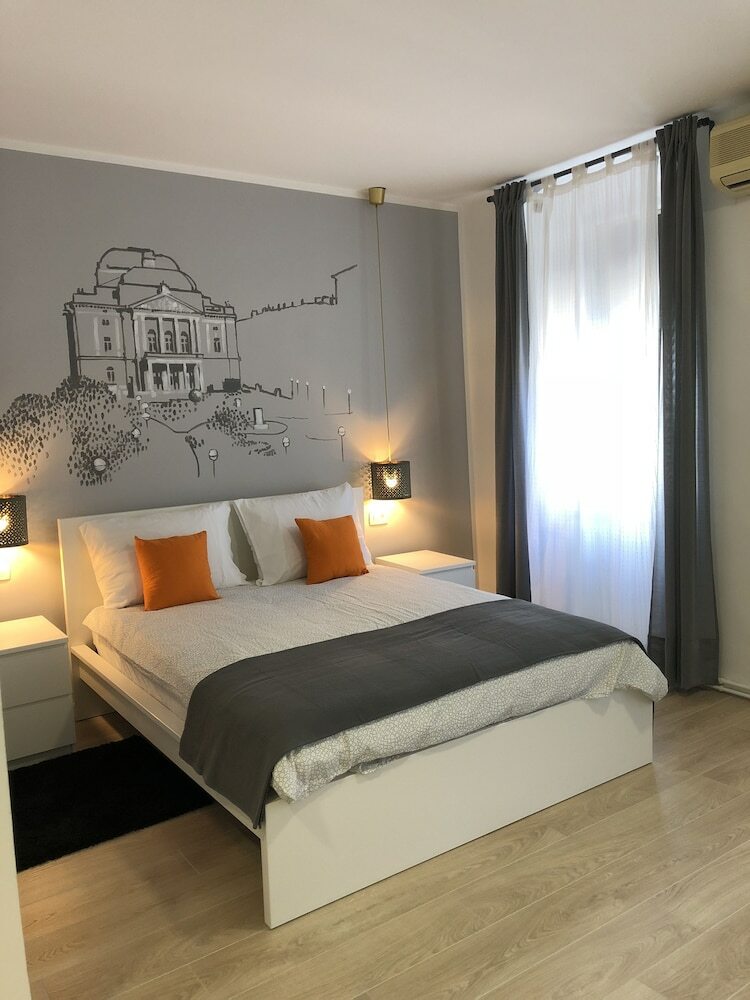 Hotel Sir John's Rooms