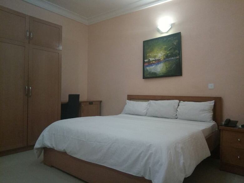 Hotel Allen Suites