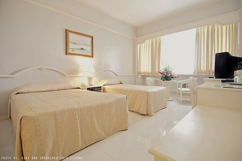 Hotel Luxur Place