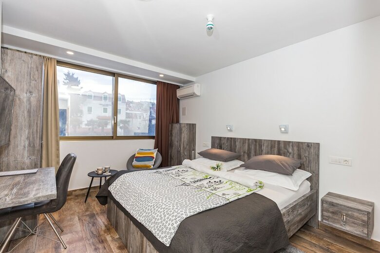 Hotel Apinelo Tower Rooms