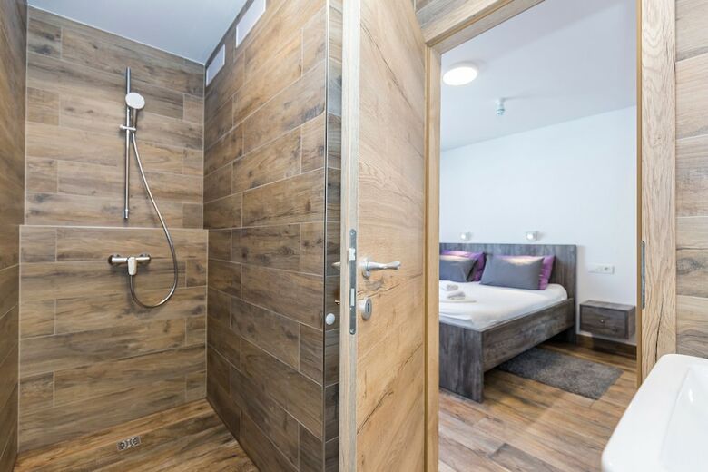 Hotel Apinelo Tower Rooms