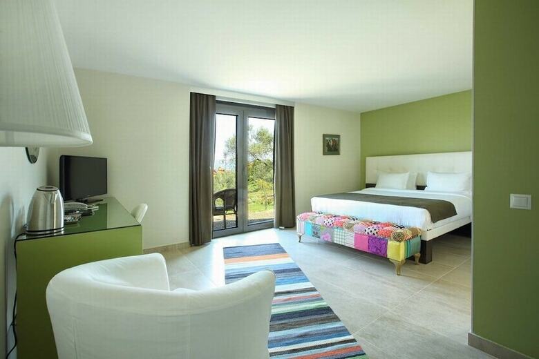 Teomida Hotel