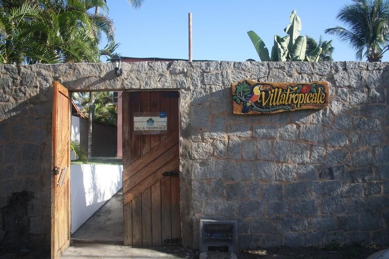 Hostal Villa Tropicale