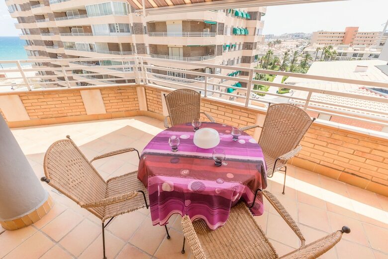 Apartamentos Fidalsa Luna Sea