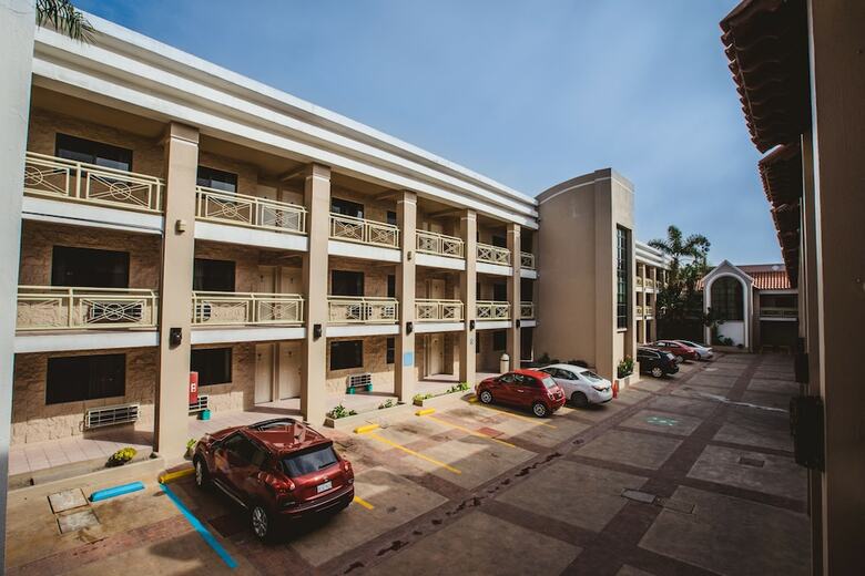 Hotel Del Mar Inn Rosarito