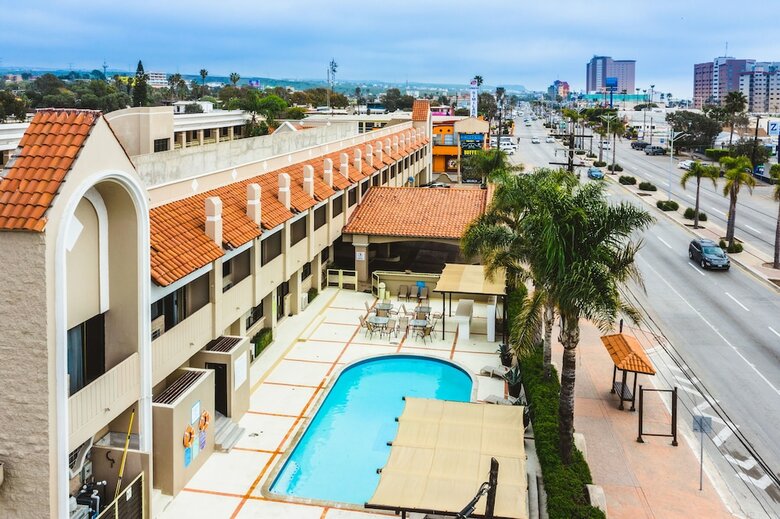 Hotel Del Mar Inn Rosarito