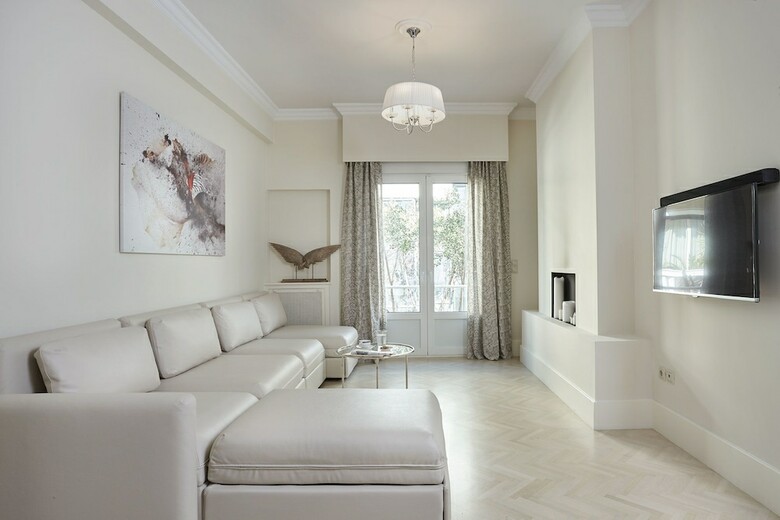 Kolonaki Square Apartment