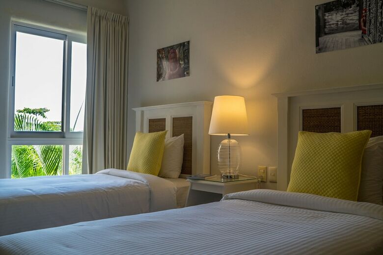 Apartamentos Costa Brava A3. Ocean View And Protected Beach Near Home