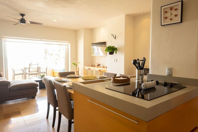 Ocean View Apartments By Homing Bird