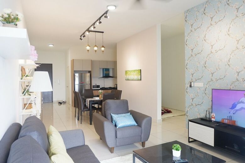 Apartamentos Flexiasia City Garden. Pinnacle Tower