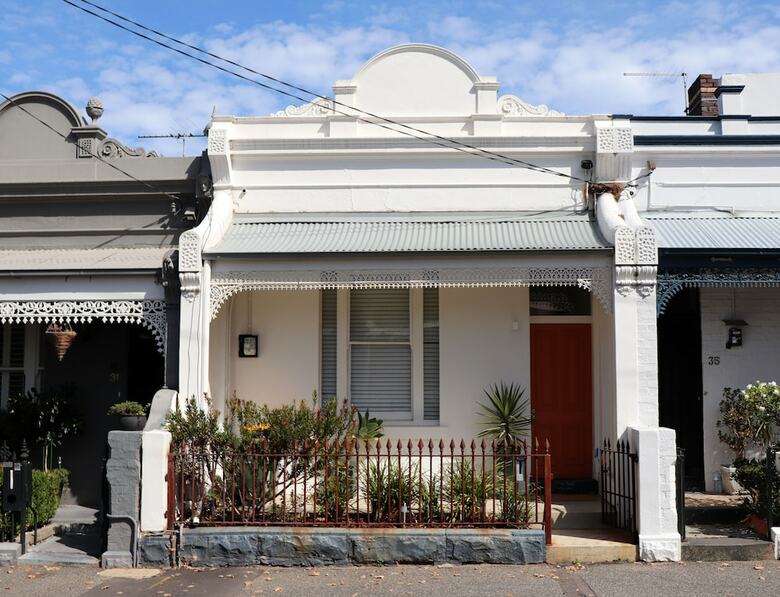Inspired Designer Carlton North Terrace - Rejuvenate Stays