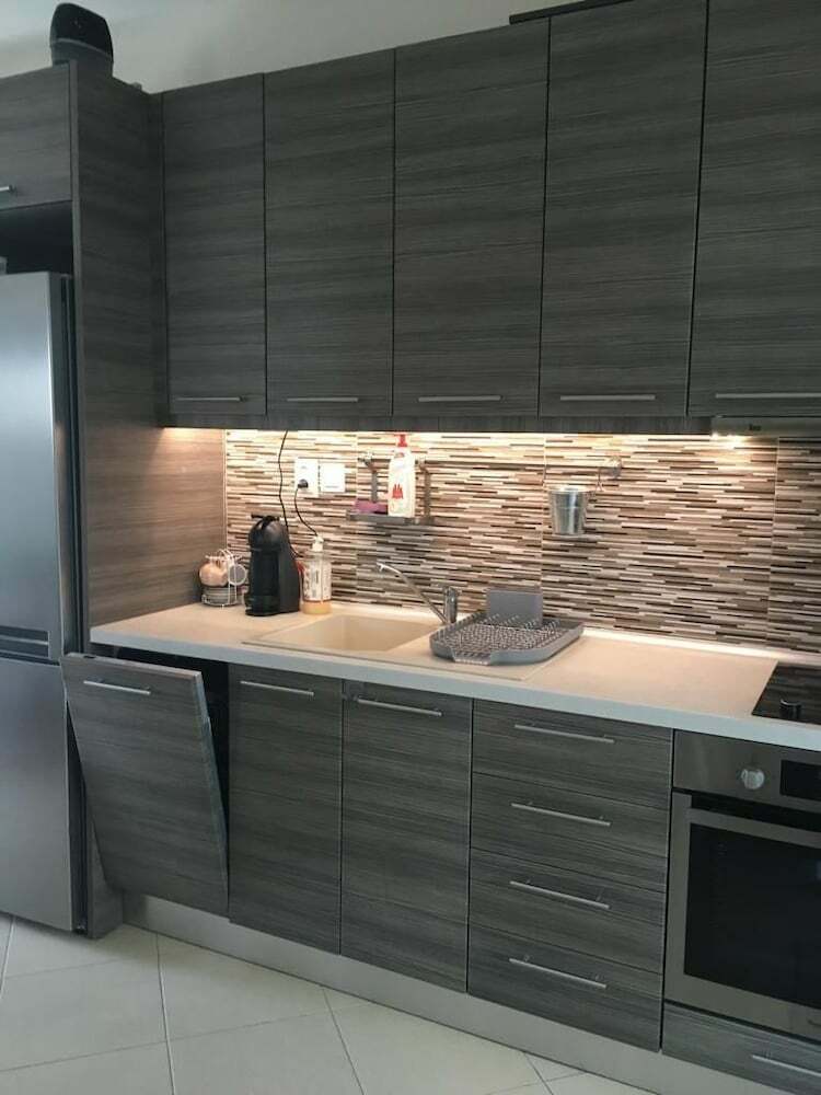Cozy Apartment On The Beach Line