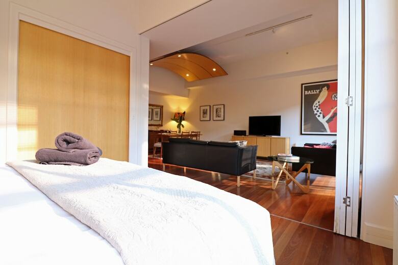 Apartamentos Majorca Magic Degraves Flinders Lane - Rejuvenate Stays