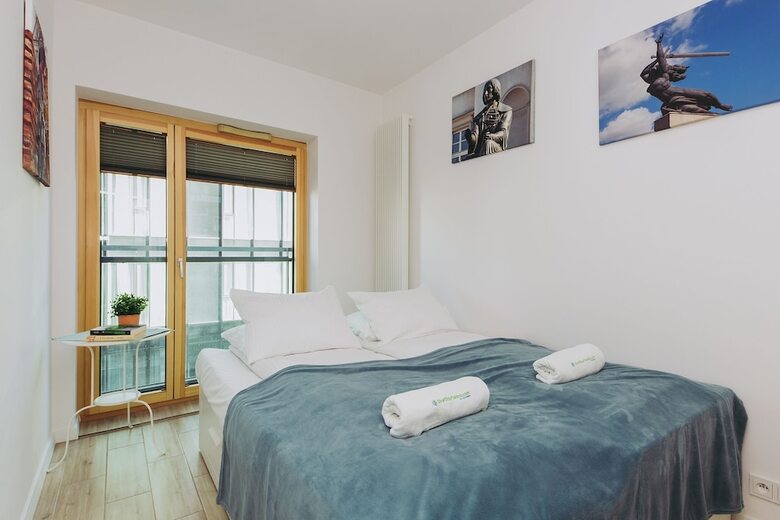 Apartamentos Shortstaypoland Mennica Residence (b50)